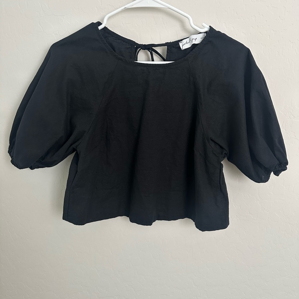 Petal & Pup Black Crop Blouse with Puffed Sleeves